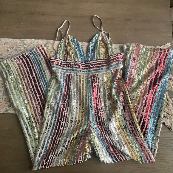 SAYLOR Jojo Sequin Jumpsuit XS V-Neck - Picture 9 of 14